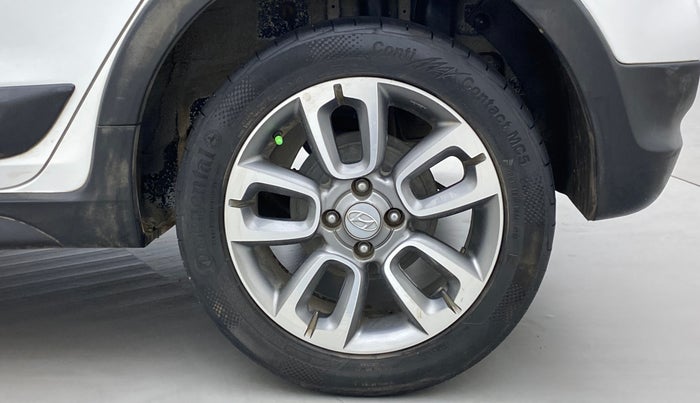 2017 Hyundai i20 Active 1.4 SX, Diesel, Manual, 93,800 km, Left Rear Wheel