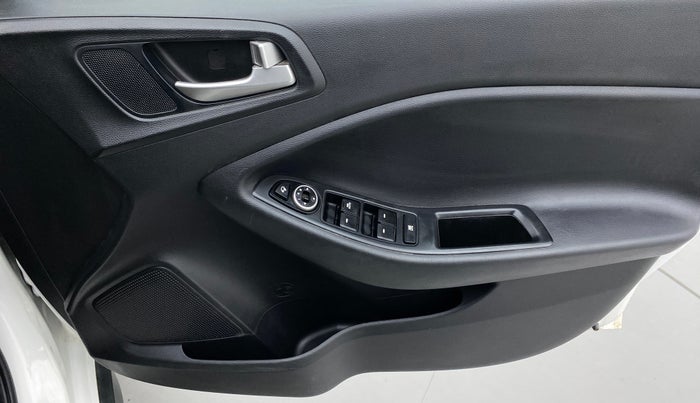 2017 Hyundai i20 Active 1.4 SX, Diesel, Manual, 93,800 km, Driver Side Door Panels Control