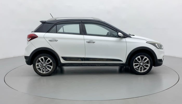 2017 Hyundai i20 Active 1.4 SX, Diesel, Manual, 93,800 km, Right Side View