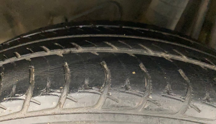 2019 Datsun Go Plus T(O), Petrol, Manual, 26,825 km, Left Rear Tyre Tread