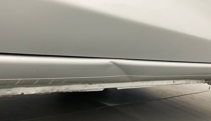 2019 Datsun Go Plus T(O), Petrol, Manual, 26,825 km, Right running board - Slightly dented