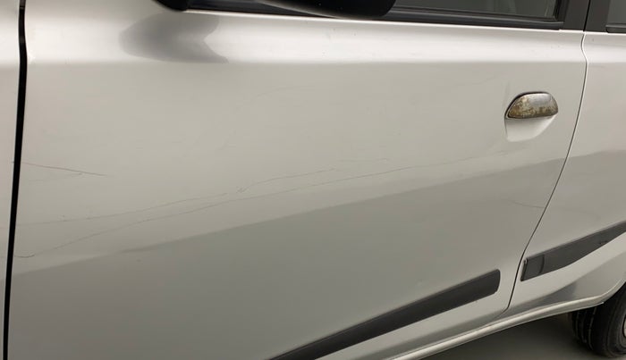 2019 Datsun Go Plus T(O), Petrol, Manual, 26,825 km, Front passenger door - Slightly dented