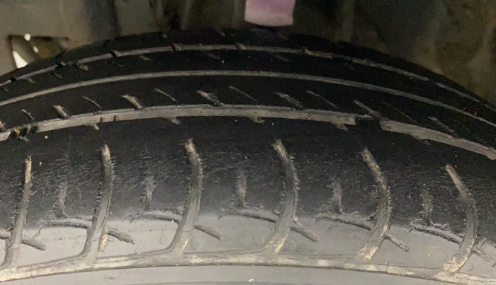 2019 Datsun Go Plus T(O), Petrol, Manual, 26,825 km, Left Front Tyre Tread