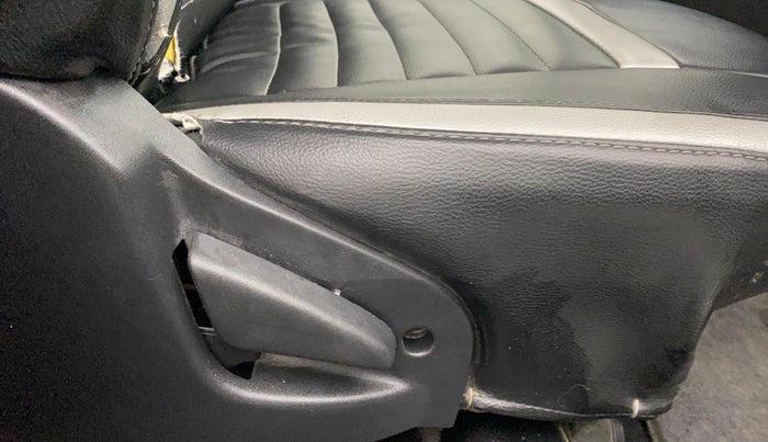 2019 Datsun Go Plus T(O), Petrol, Manual, 26,825 km, Driver Side Adjustment Panel