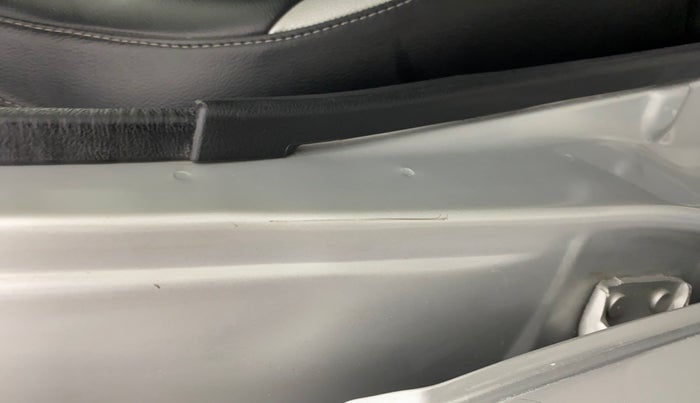 2019 Datsun Go Plus T(O), Petrol, Manual, 26,825 km, Right B pillar - Minor scratches