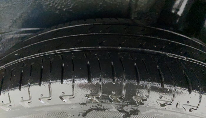 2018 Maruti IGNIS DELTA 1.2 K12 AMT, Petrol, Automatic, 38,658 km, Left Rear Tyre Tread