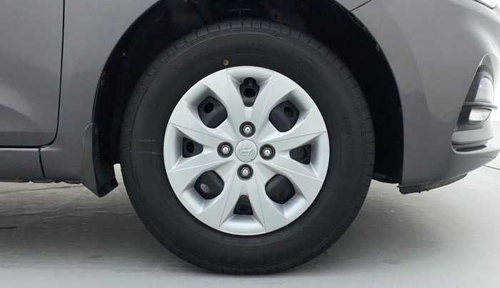 2019 Hyundai Elite i20 1.2 MAGNA PLUS VTVT, Petrol, Manual, 32,085 km, Right Front Wheel