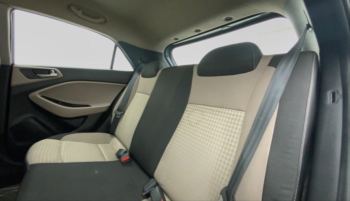 2019 Hyundai Elite i20 1.2 MAGNA PLUS VTVT, Petrol, Manual, 32,085 km, Right Side Rear Door Cabin