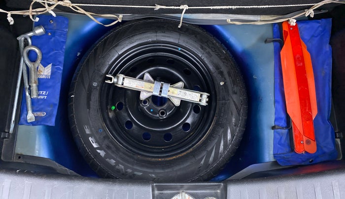 2014 Maruti Swift VDI, Diesel, Manual, 72,974 km, Spare Tyre