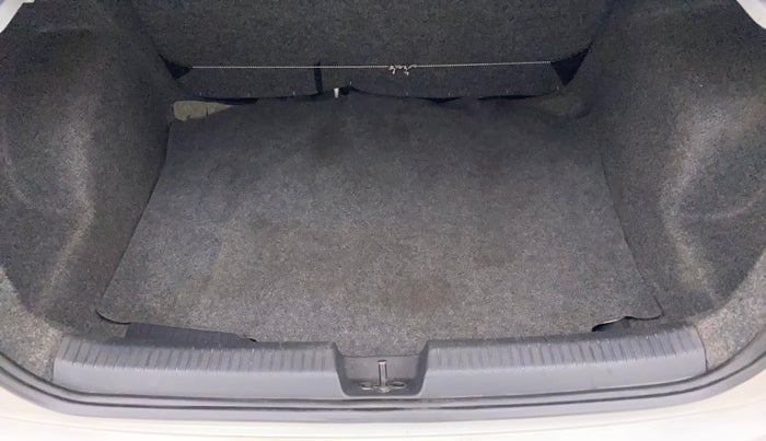 2017 Volkswagen Ameo TRENDLINE 1.5L, Diesel, Manual, 87,481 km, Boot Inside