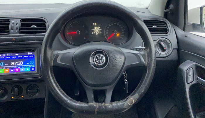 2017 Volkswagen Ameo TRENDLINE 1.5L, Diesel, Manual, 87,481 km, Steering wheel - Steering cover is minor torn