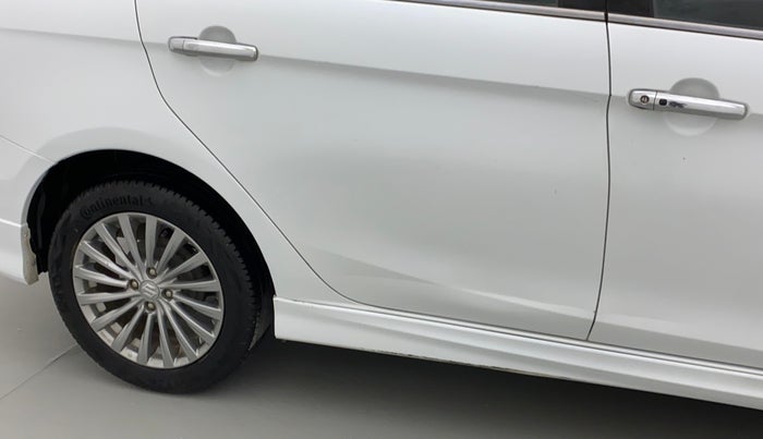 2016 Maruti Ciaz ZXI+ RS, Petrol, Manual, 40,789 km, Right rear door - Slightly rusted