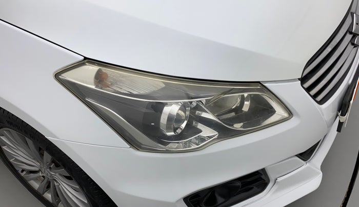 2016 Maruti Ciaz ZXI+ RS, Petrol, Manual, 40,789 km, Right headlight - Minor scratches