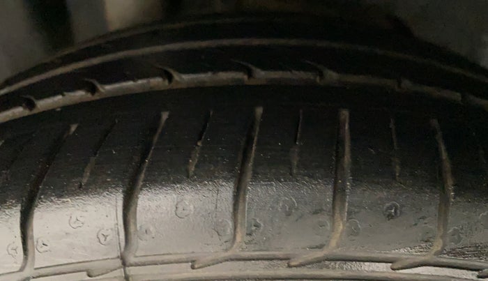 2019 Ford FREESTYLE TITANIUM 1.2 TI-VCT MT, Petrol, Manual, 18,086 km, Right Rear Tyre Tread