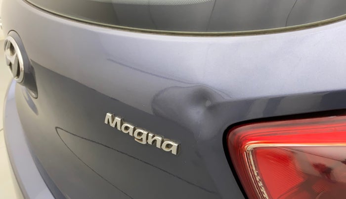 2014 Hyundai Grand i10 MAGNA 1.2 KAPPA VTVT, Petrol, Manual, 1,01,961 km, Dicky (Boot door) - Slightly dented