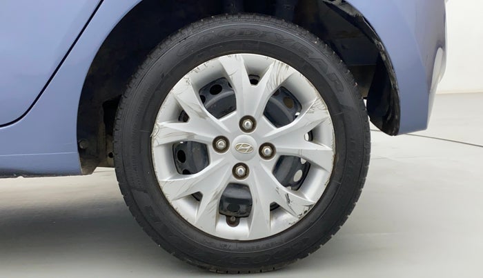 2014 Hyundai Grand i10 MAGNA 1.2 KAPPA VTVT, Petrol, Manual, 1,01,961 km, Left Rear Wheel