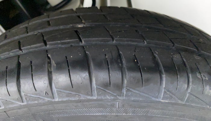 2020 Maruti Alto LXI, Petrol, Manual, 10,812 km, Left Rear Tyre Tread