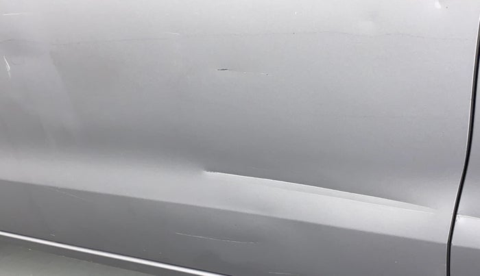 2011 Maruti Wagon R 1.0 LXI, Petrol, Manual, 25,807 km, Front passenger door - Minor scratches