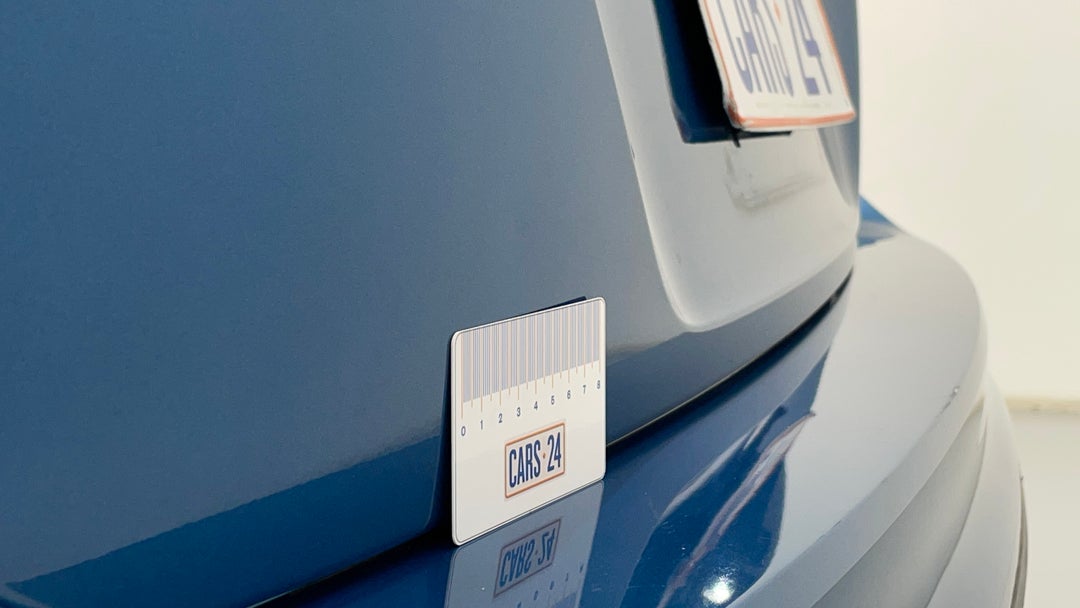 Boot / Tailgate Tailgate Dent