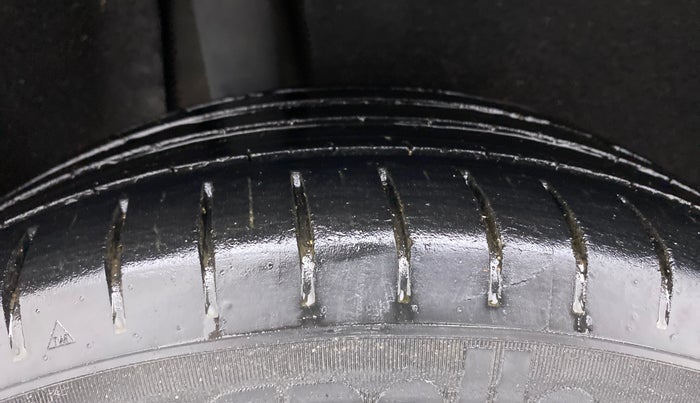2019 Maruti Baleno ZETA PETROL 1.2, Petrol, Manual, 62,936 km, Right Rear Tyre Tread