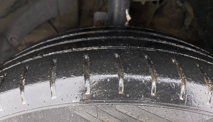 2019 Maruti Baleno ZETA PETROL 1.2, Petrol, Manual, 62,936 km, Left Front Tyre Tread