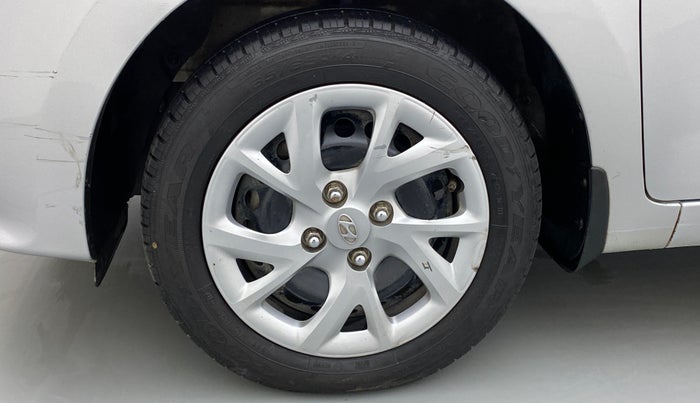 2017 Hyundai Grand i10 SPORTZ 1.2 KAPPA VTVT, Petrol, Manual, 23,290 km, Left Front Wheel
