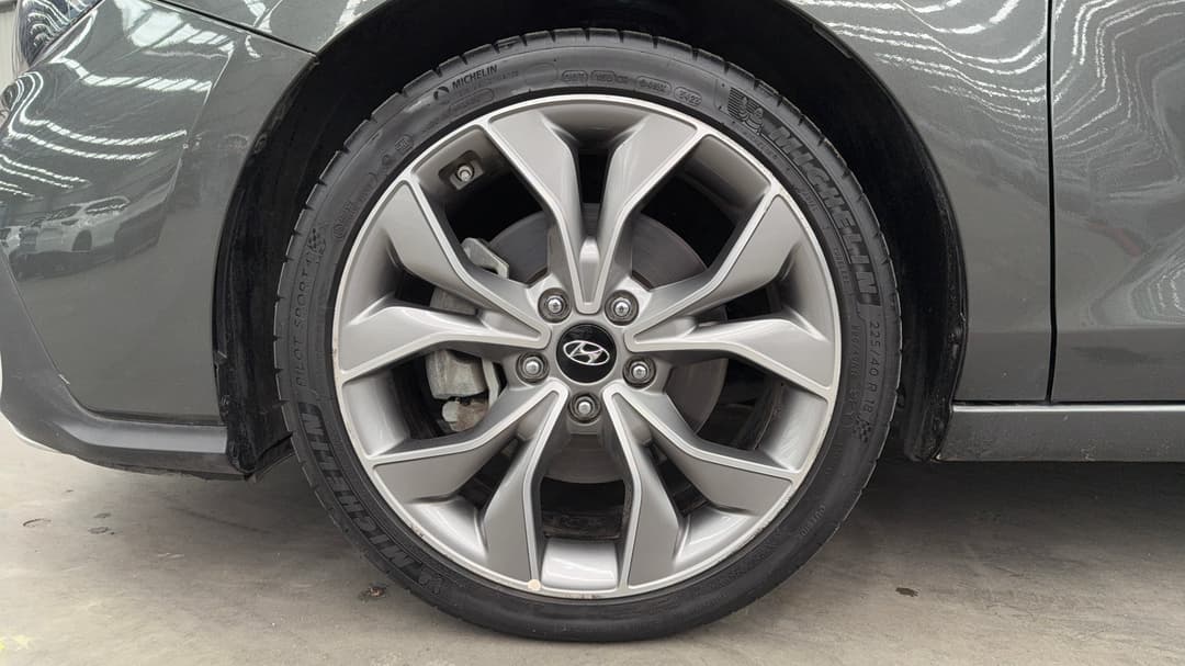 2021 Hyundai i30 N Line Premium, Automatic, 42863 km, Left Front Wheel