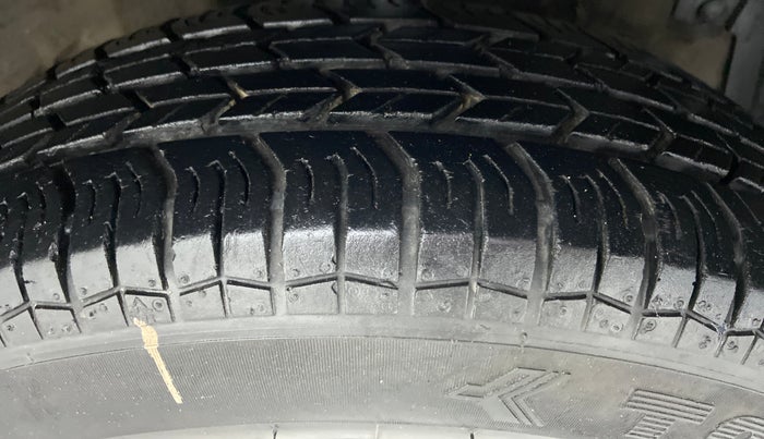 2017 Maruti Swift Dzire LDI BS IV, Diesel, Manual, 52,087 km, Right Front Tyre Tread
