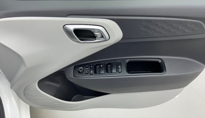 2020 Hyundai GRAND I10 NIOS ASTA PETROL AMT, Petrol, Automatic, 11,966 km, Driver Side Door Panels Control