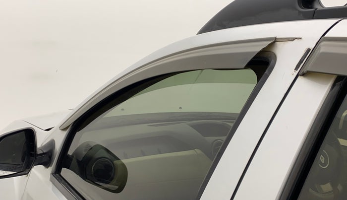 2013 Renault Duster RXL PLUS DIESEL 85, Diesel, Manual, 97,719 km, Front passenger door - Door visor damaged