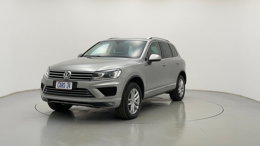 Left Front Diagonal (45- Degree) View