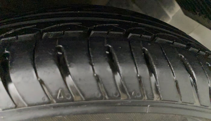 2014 Hyundai i20 MAGNA (O) 1.2, Petrol, Manual, 43,873 km, Left Rear Tyre Tread