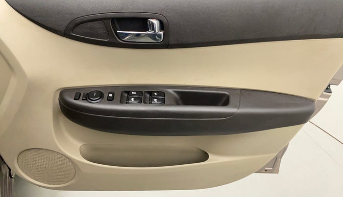2014 Hyundai i20 MAGNA (O) 1.2, Petrol, Manual, 43,873 km, Driver Side Door Panels Control