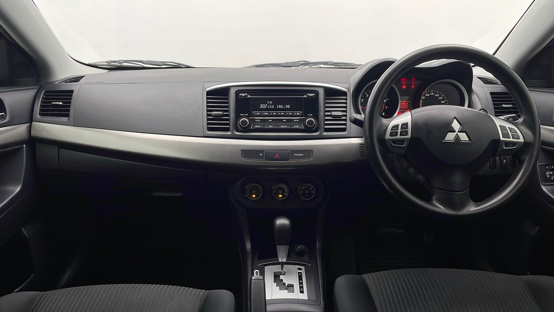 2013 Mitsubishi Lancer Es, Automatic, 133467 km, Dashboard View
