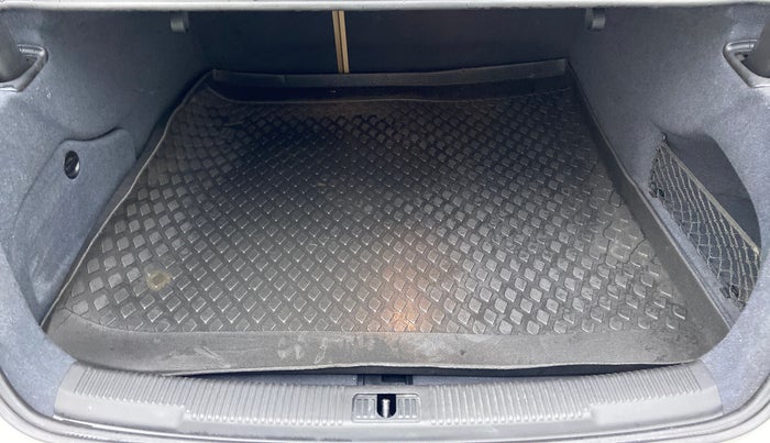 2014 Audi A6 2.0 TDI, Diesel, Automatic, 26,819 km, Boot Inside