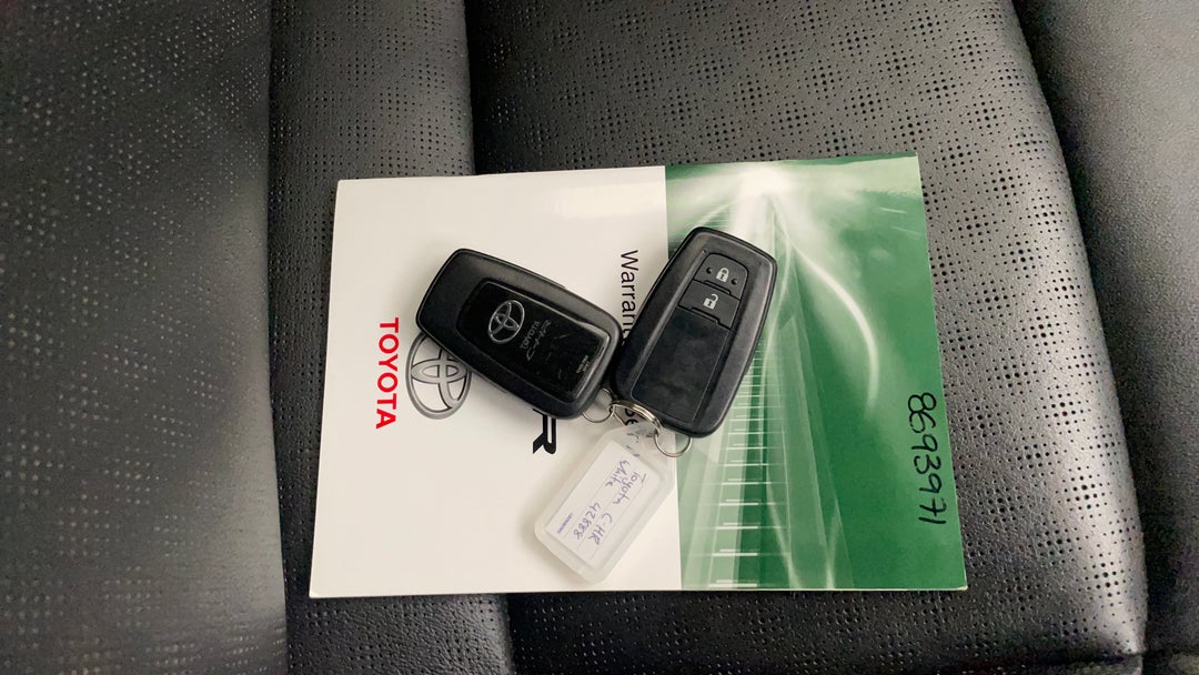 2018 Toyota C-HR Koba (2wd), Automatic, 107138 km, Key Close-up