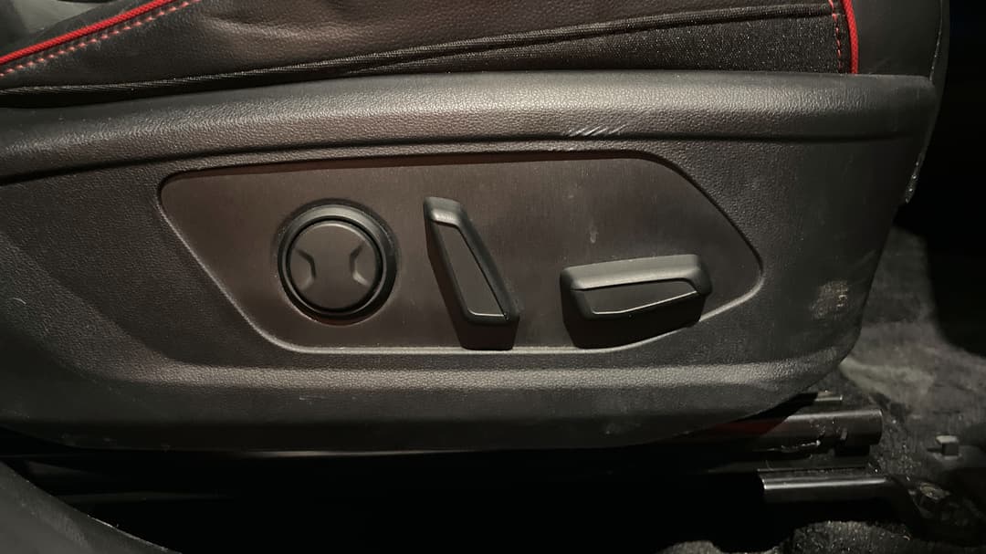 2022 Hyundai Tucson Highlander N Line (AWD), Automatic, 136909 km, Drivers Side Adjustment Panel