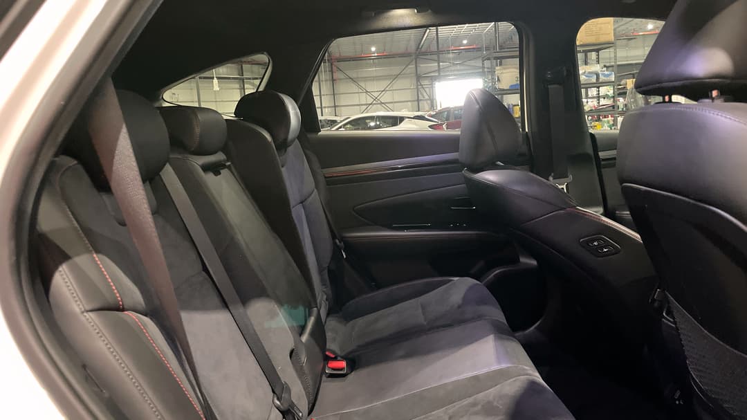 2022 Hyundai Tucson Highlander N Line (AWD), Automatic, 136909 km, Right Side Rear Door Cabin View
