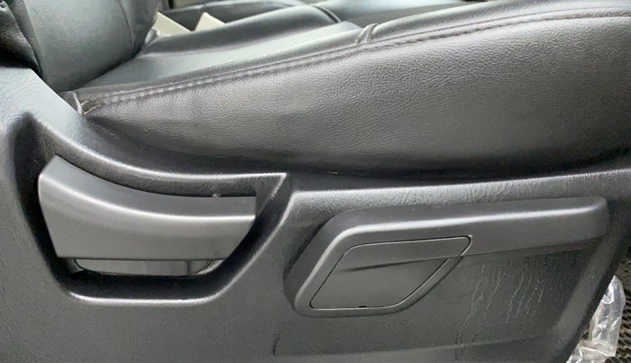 2020 Mahindra Scorpio S11, Diesel, Manual, 23,911 km, Driver Side Adjustment Panel