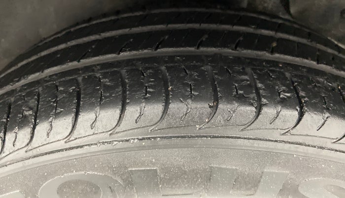 2017 Hyundai Creta 1.6 SX CRDI, Diesel, Manual, 18,152 km, Left Rear Tyre Tread