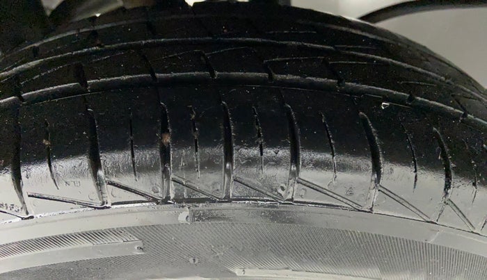 2019 Maruti Alto LXI, Petrol, Manual, 23,339 km, Right Rear Tyre Tread