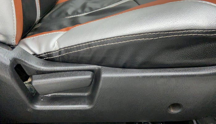 2019 Maruti Alto LXI, Petrol, Manual, 23,339 km, Driver Side Adjustment Panel