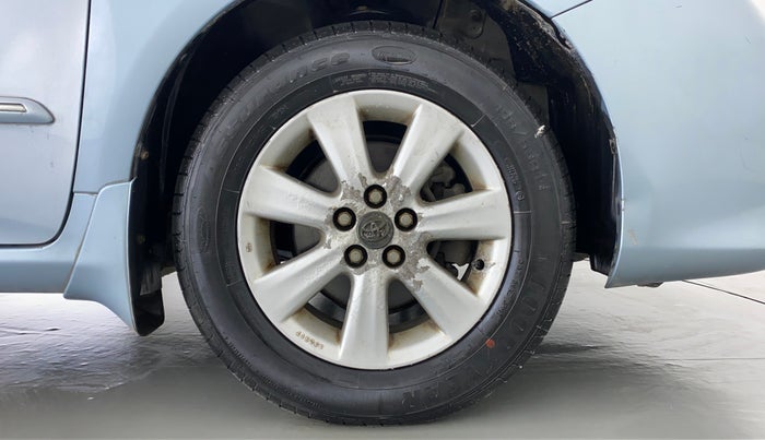 2011 Toyota Corolla Altis VL AT, Petrol, Automatic, 24,980 km, Right Front Wheel