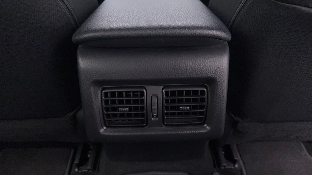 2024 Toyota Camry Ascent, Automatic, 49009 km, Rear A/C Vent