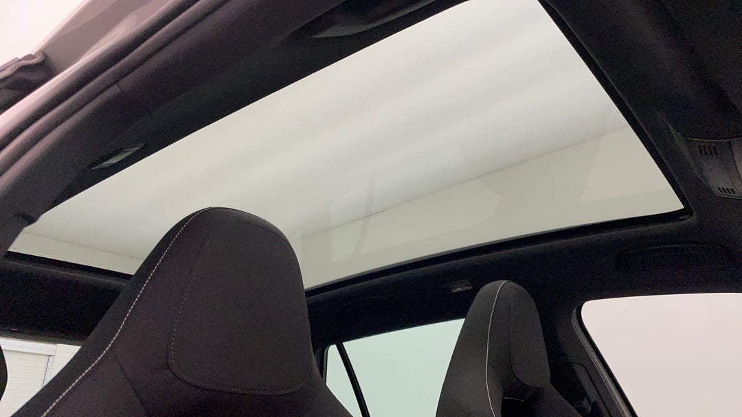 Interior Sunroof/Moonroof