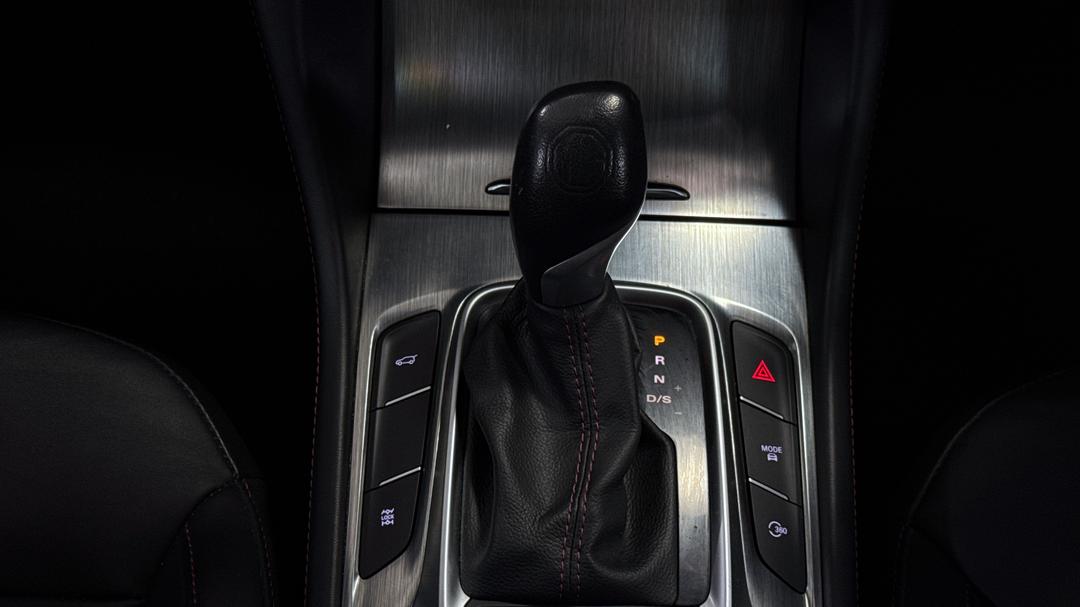 2021 MG HS Excite X, Automatic, 72630 km, Gear Lever 