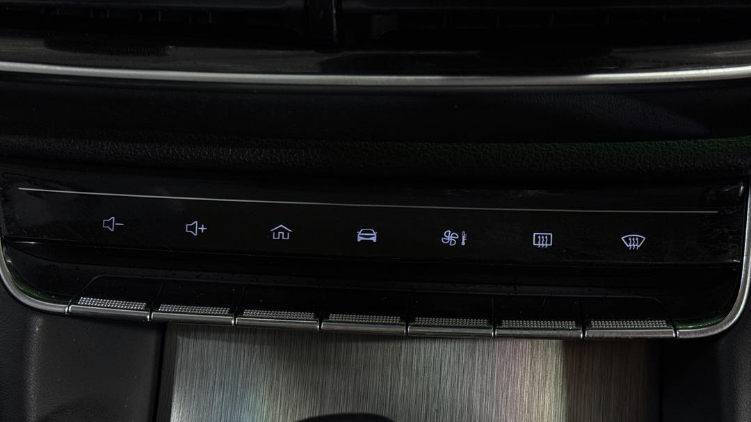 2021 MG HS Excite X, Automatic, 72630 km, Utility Switches/Buttons