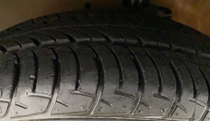 2017 Maruti Celerio X ZXI (O) AMT, Petrol, Automatic, 15,868 km, Left Front Tyre Tread