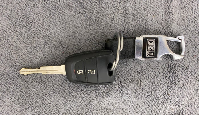 2019 Hyundai NEW SANTRO SPORTZ MT, Petrol, Manual, 15,065 km, Key Close Up