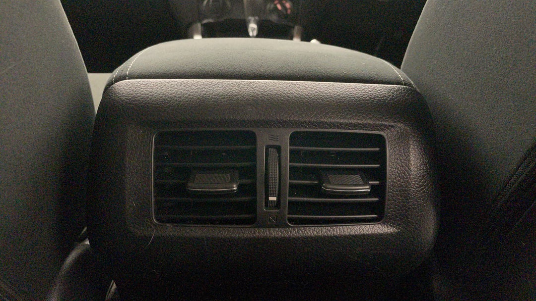 Rear A/C Vent